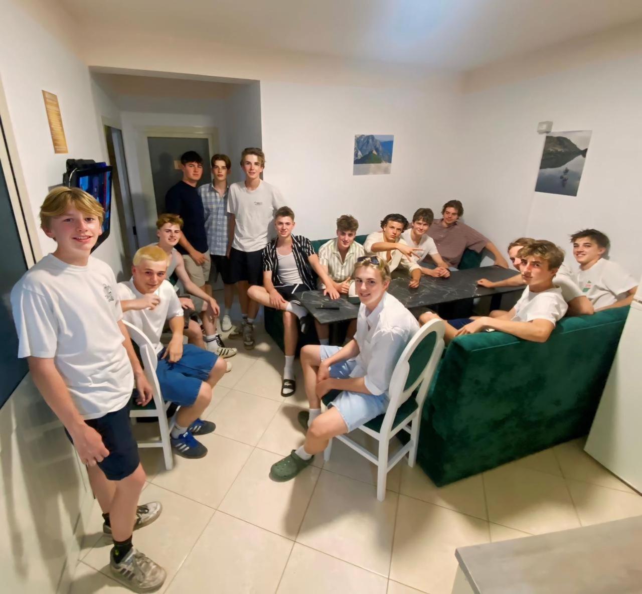 Golden Sleep Hostel Szkodra Zewnętrze zdjęcie