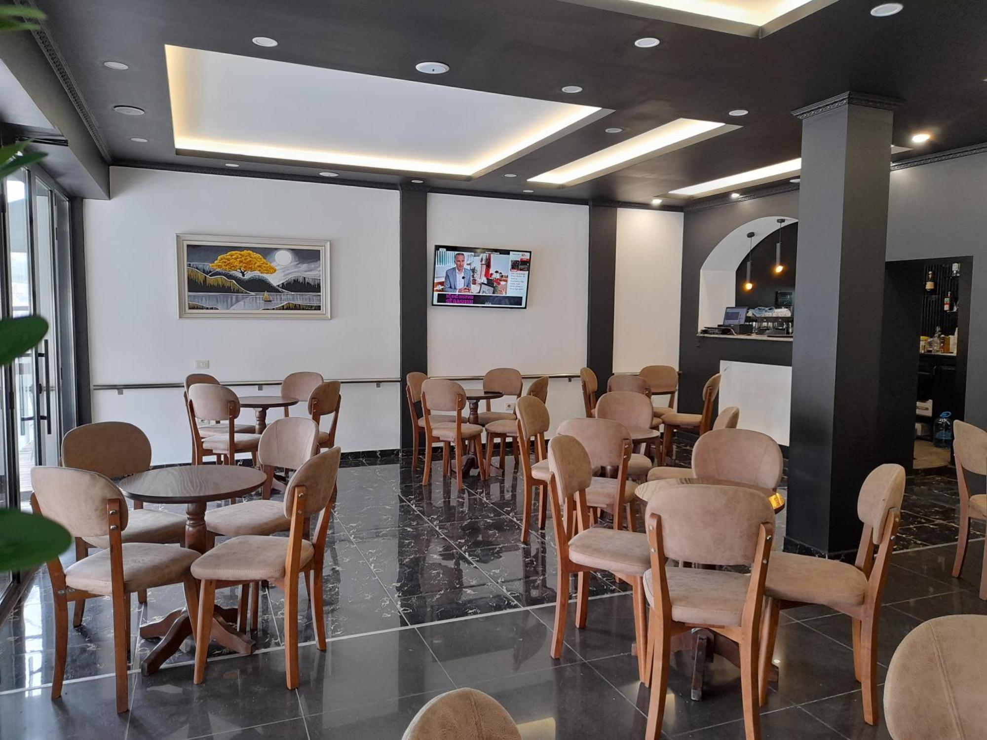 Golden Sleep Hostel Szkodra Zewnętrze zdjęcie