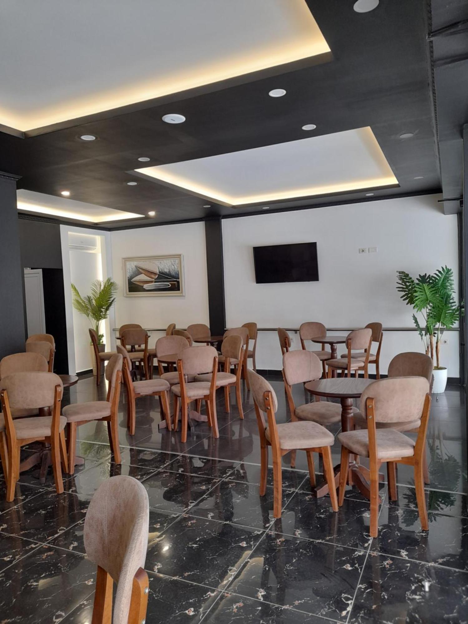 Golden Sleep Hostel Szkodra Zewnętrze zdjęcie