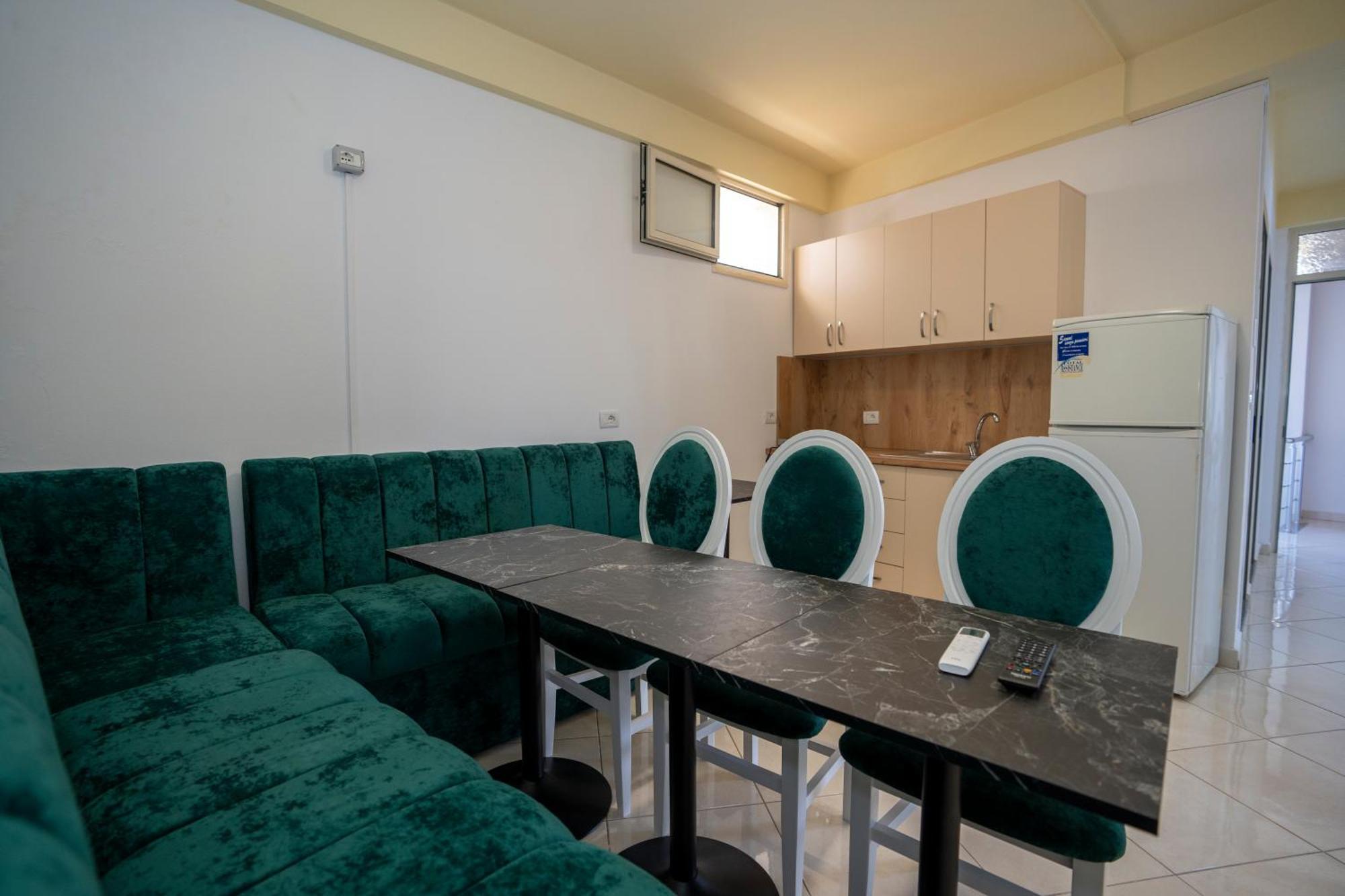 Golden Sleep Hostel Szkodra Zewnętrze zdjęcie