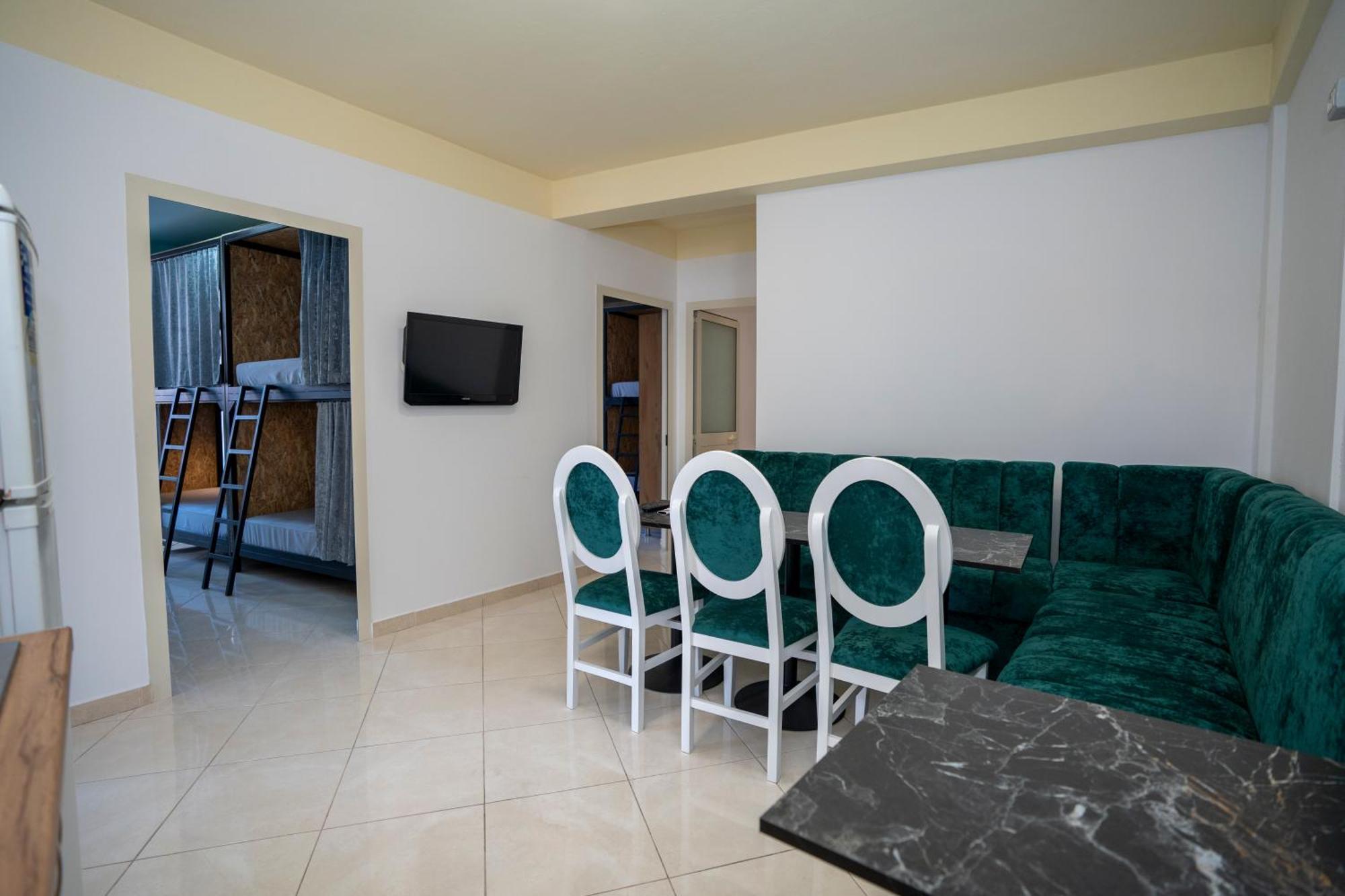 Golden Sleep Hostel Szkodra Zewnętrze zdjęcie