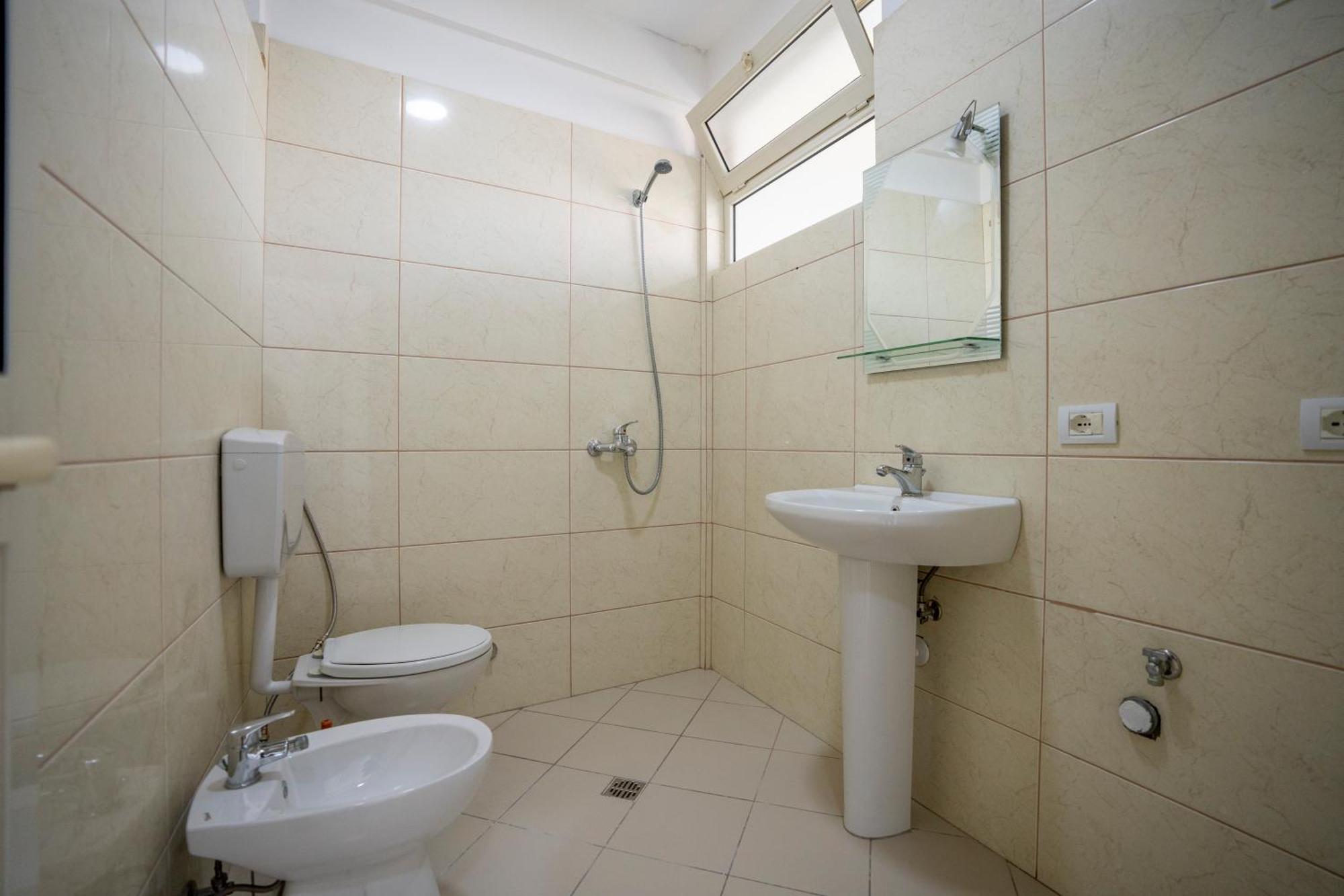 Golden Sleep Hostel Szkodra Zewnętrze zdjęcie
