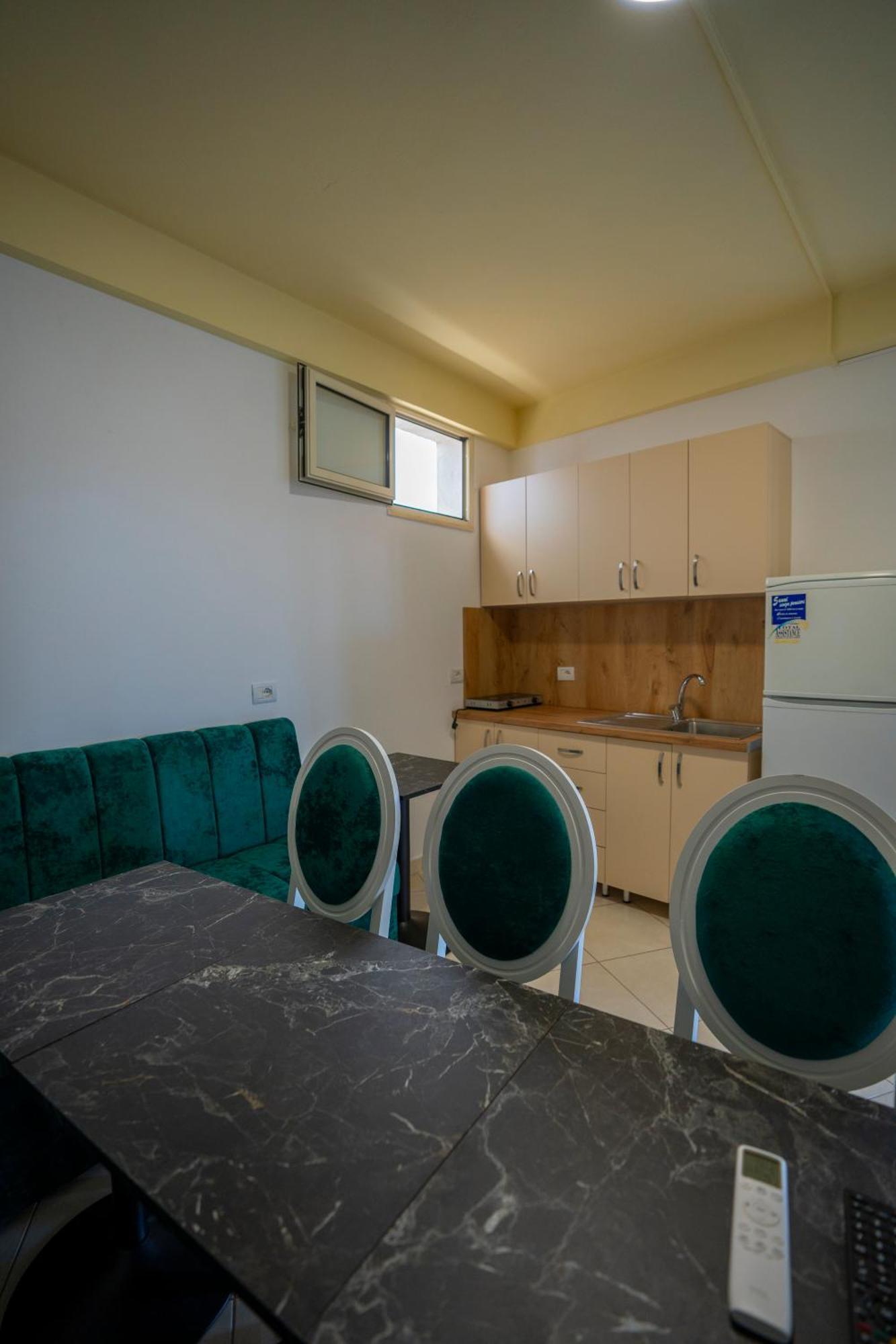 Golden Sleep Hostel Szkodra Zewnętrze zdjęcie